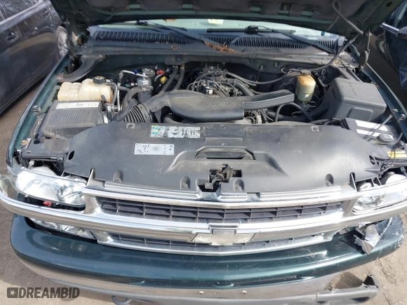 2002 Chevrolet Tahoe LT with VIN 1GNEK13ZX2J277968, listed as a IAAI auction lot 41586260 with 336,190 mi miles. Bid and sale history available at carsss.com. Image 10.