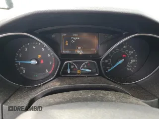 2017 Ford Focus SE с VIN 1FADP3F29HL342652, выставлен на аукционе Copart как лот 54258925 с пробегом 149 868 миль миль и Списание • Salvage title. История ставок и продаж доступна на DreamBid. Изображение 9.
