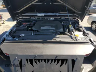 2016 Jeep Wrangler Unlimited Freedom with VIN 1C4BJWDG8GL300314, listed as a Copart auction lot 61044645 with 103,396 mi miles and Clean title. Bid and sale history available at DreamBid. Image 12.