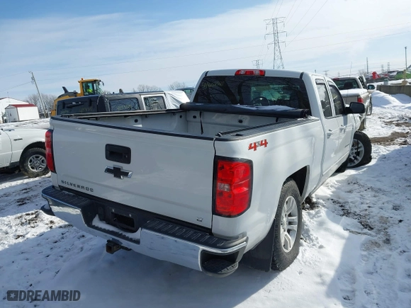 2018 Chevrolet Silverado 1500 LT with VIN 1GCVKREC7JZ173079, listed as a IAAI auction lot 41602728 with 147,685 mi miles. Bid and sale history available at carsss.com. Image 4.