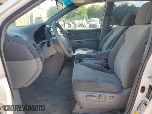 2008 Toyota Sienna CE with VIN 5TDZK23C18S207248, listed as a Copart auction lot 54570195 with 296,000 mi miles and Clean Title. Bid and sale history available at carsss.com. Image 7.
