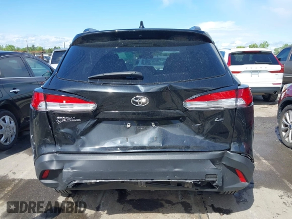 2022 Toyota Corolla Cross LE z VIN 7MUCAAAG8NV037030, wystawiony jako IAAI lot #42014483 z przebiegiem 39 146 mil mil oraz . Historia ofert i sprzedaży dostępna na DreamBid. Obrazek 16.