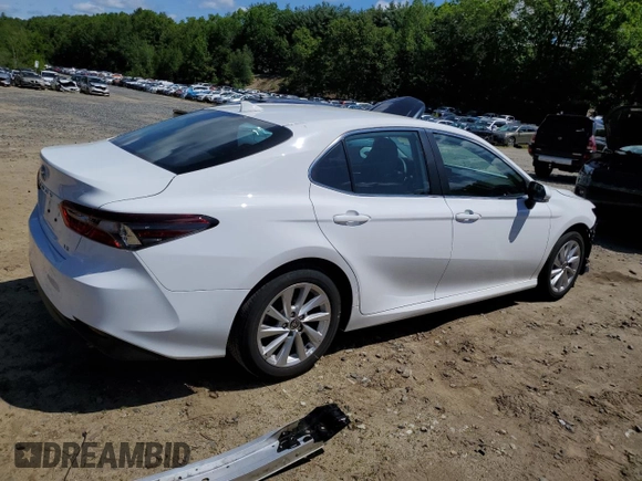 2023 Toyota Camry LE z VIN 4T1R11AK5PU792249, wystawiony jako Copart lot #58578705 z przebiegiem 20 839 mil mil oraz Szkoda całkowita • Salvage title. Historia ofert i sprzedaży dostępna na DreamBid. Obrazek 3.