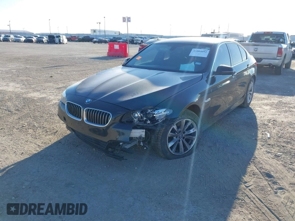 2015 BMW 5 Series 528i xDrive with VIN WBA5A7C52FD624898, listed as a IAAI auction lot 41004092 with 99,668 mi miles and . Bid and sale history available at carsss.com. Image 6.
