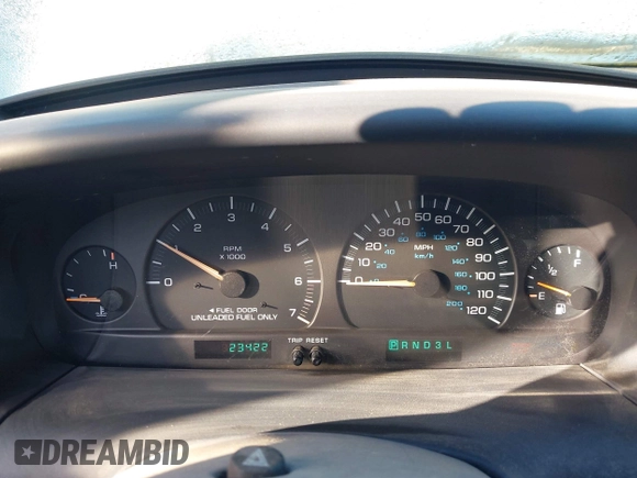 2000 Dodge Caravan SE with VIN 1B4GP44G1YB680819, listed as a IAAI auction lot 42057681 with 23,422 mi miles. Bid and sale history available at carsss.com. Image 6.