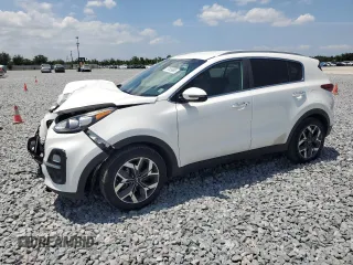 2020 Kia Sportage EX z VIN KNDPN3AC4L7676909, wystawiony jako Copart lot #57359965 z przebiegiem 49 185 mil mil oraz Szkoda całkowita • Salvage title. Historia ofert i sprzedaży dostępna na DreamBid. Obrazek 1.
