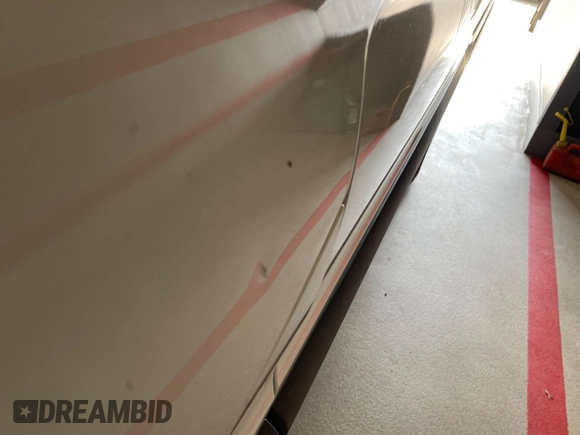 2019 Ford Transit with VIN 1FTYE1YM0KKB31938, listed as a IAAI auction lot 42667322 with 196,239 mi miles and . Bid and sale history available at DreamBid. Image 10.