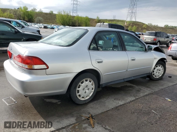 2002 Honda Accord LX z VIN JHMCG56402C001486, wystawiony jako Copart lot #56122905 z przebiegiem 158 274 mil mil oraz Szkoda całkowita • Salvage title. Historia ofert i sprzedaży dostępna na DreamBid. Obrazek 3.