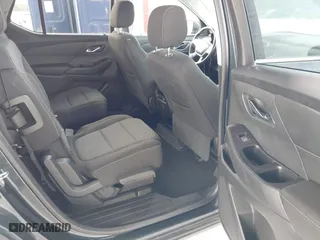 2018 Chevrolet Traverse LT Cloth with VIN 1GNERGKW3JJ275967, listed as a IAAI auction lot 41307855 with 136,207 mi miles. Bid and sale history available at carsss.com. Image 8.