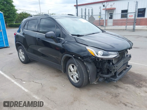 2020 Chevrolet Trax LT with VIN 3GNCJLSB8LL333975, listed as a IAAI auction lot 42115750 with 114,436 mi miles. Bid and sale history available at carsss.com. Image 1.
