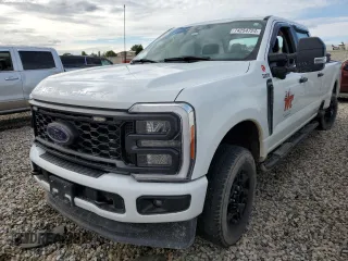 2023 Ford F-250 XL z VIN 1FT8W2BA7PEE01027, wystawiony jako Copart lot #74254724 z przebiegiem 17 466 mil mil oraz Szkoda całkowita • Salvage title. Historia ofert i sprzedaży dostępna na DreamBid. Obrazek 1.