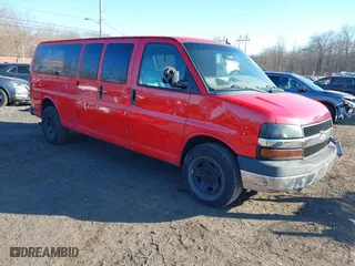 2012 Chevrolet Express Passenger 1LT with VIN 1GAZG1FG8C1109469, listed as a IAAI auction lot 41319826 with 246,801 mi miles. Bid and sale history available at carsss.com. Image 1.