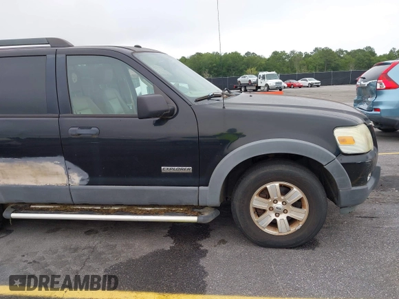 2006 Ford Explorer XLT z VIN 1FMEU73E56UB30587, wystawiony jako IAAI lot #42337673 z przebiegiem 270 322 mil mil oraz . Historia ofert i sprzedaży dostępna na DreamBid. Obrazek 12.