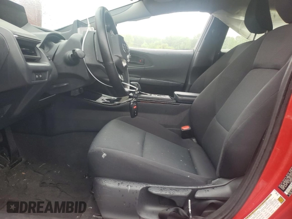 2023 Toyota Prius LE z VIN JTDACAAU7P3002906, wystawiony jako Copart lot #56952795 z przebiegiem 38 900 mil mil oraz Nie do naprawy • Non repairable. Historia ofert i sprzedaży dostępna na DreamBid. Obrazek 7.