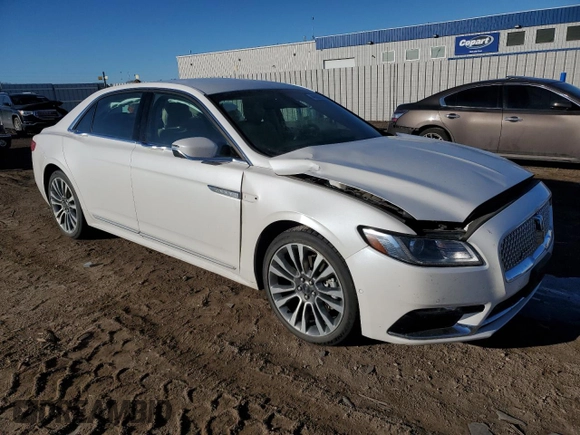 2017 Lincoln Continental Select with VIN 1LN6L9SP2H5623940, listed as a Copart auction lot 46302355 with 68,263 mi miles and Salvage title. Bid and sale history available at DreamBid. Image 4.