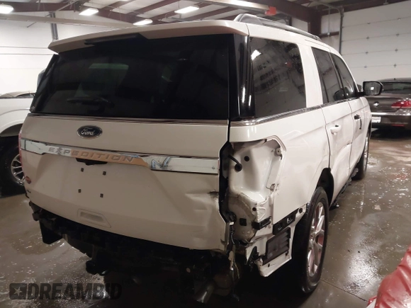 2020 Ford Expedition XLT с VIN 1FMJU1HT1LEA79193, выставлен на аукционе IAAI как лот 41301860 с пробегом 107 634 миль миль и . История ставок и продаж доступна на DreamBid. Изображение 4.