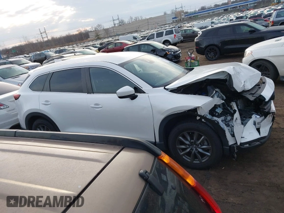 2020 Mazda CX-9 Sport with VIN JM3TCBBY6L0414673, listed as a IAAI auction lot 41310952 with 27,686 mi miles. Bid and sale history available at carsss.com. Image 13.