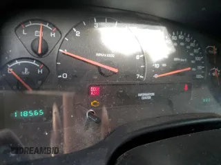 2004 Dodge Dakota Sport with VIN 1D7HL38K34S561259, listed as a Copart auction lot 83047884 with 118,565 mi miles and Salvage Title. Bid and sale history available at carsss.com. Image 9.