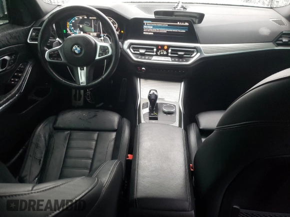2021 BMW 3 Series M340i xDrive with VIN 3MW5U9J02M8B84525, listed as a Copart auction lot 81679494 with 34,447 mi miles and Salvage Title. Bid and sale history available at carsss.com. Image 8.
