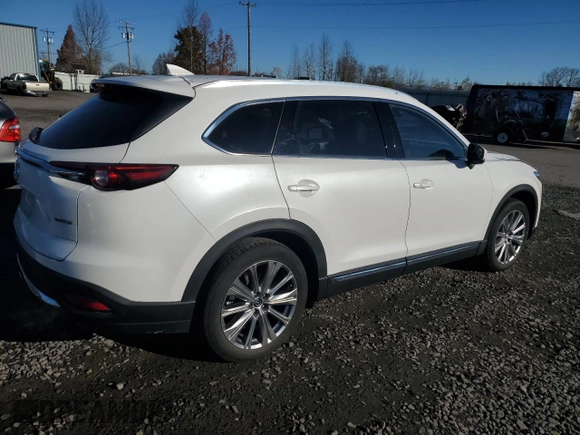 2021 Mazda CX-9 Signature with VIN JM3TCBEY6M0537192, listed as a Copart auction lot 83198984 with 28,112 mi miles and Salvage Title. Bid and sale history available at carsss.com. Image 3.