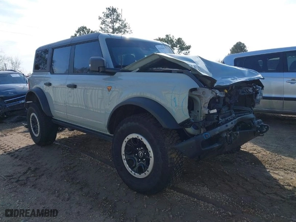 2023 Ford Bronco with VIN 1FMEE5DP7PLB86734, listed as a IAAI auction lot 41396463 with 12,795 mi miles. Bid and sale history available at carsss.com. Image 1.
