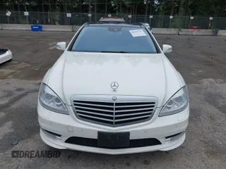 2013 Mercedes-Benz S 550 with VIN WDDNG9EB8DA527614, listed as a IAAI auction lot 42592337 with 71,423 mi miles and . Bid and sale history available at DreamBid. Image 13.