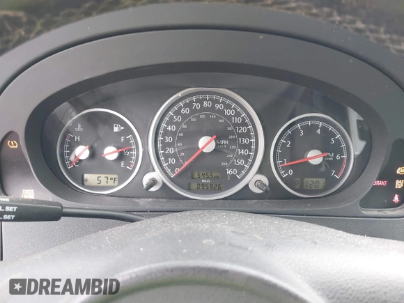 2006 Chrysler Crossfire Limited z VIN 1C3AN65L16X066010, wystawiony jako IAAI lot #41003432 z przebiegiem 95 926 mil mil oraz . Historia ofert i sprzedaży dostępna na DreamBid. Obrazek 7.