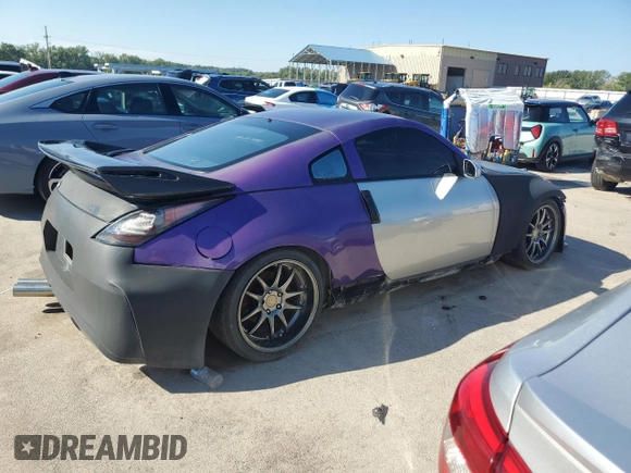 2005 Nissan 350Z with VIN JN1AZ34D05M608841, listed as a Copart auction lot 70408954 with 226,812 mi miles and Salvage Title. Bid and sale history available at DreamBid. Image 3.