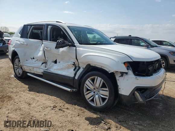 2018 Volkswagen Atlas SEL Premium z VIN 1V2NR2CAXJC539249, wystawiony jako Copart lot #55992035 z przebiegiem 132 814 mil mil oraz Szkoda całkowita • Salvage title. Historia ofert i sprzedaży dostępna na DreamBid. Obrazek 4.
