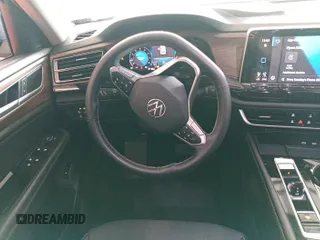 2024 Volkswagen Atlas SE with VIN 1V2HR2CA4RC567377, listed as a IAAI auction lot 42845567 with 16,658 mi miles and . Bid and sale history available at DreamBid. Image 4.