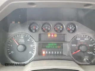 2010 Ford F-250 XL z VIN 1FTNF2B55AEA84619, wystawiony jako Copart lot #44353075 z przebiegiem 224 313 mil mil oraz Szkoda całkowita • Salvage title. Historia ofert i sprzedaży dostępna na DreamBid. Obrazek 9.
