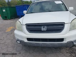 2005 Honda Pilot EX-L with VIN 5FNYF18585B037135, listed as a IAAI auction lot 41930914 with 227,956 mi miles. Bid and sale history available at carsss.com. Image 6.