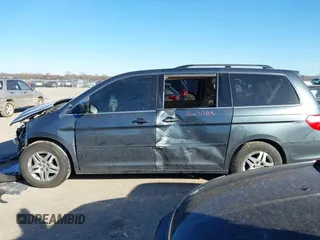 2005 Honda Odyssey EX with VIN 5FNRL38455B401141, listed as a IAAI auction lot 41407460 with 194,347 mi miles. Bid and sale history available at carsss.com. Image 14.