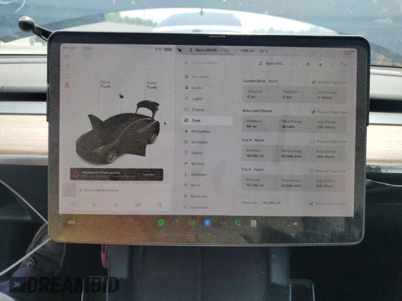 2021 Tesla Model 3 Long Range z VIN 5YJ3E1EB3MF096504, wystawiony jako Copart lot #57919615 z przebiegiem 142 854 mil mil oraz Czysty tytuł • Clean title. Historia ofert i sprzedaży dostępna na DreamBid. Obrazek 9.