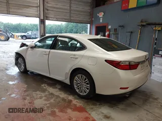 2013 Lexus ES 250 с VIN JTHBK1GG2D2062116, выставлен на аукционе IAAI как лот 42309387 с пробегом 135 327 миль миль и . История ставок и продаж доступна на DreamBid. Изображение 3.