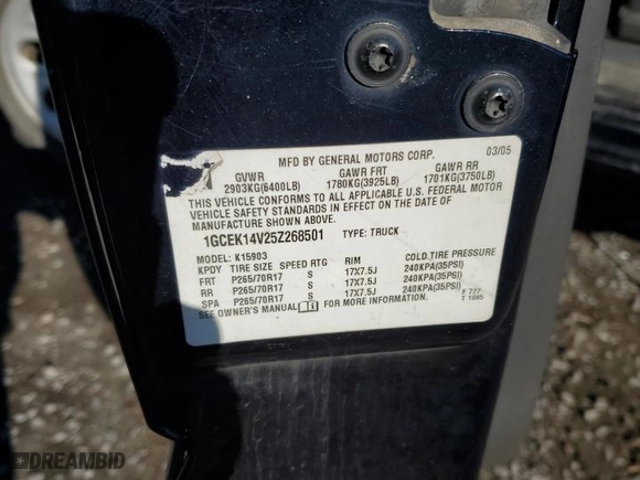 2005 Chevrolet Silverado 1500 LS with VIN 1GCEK14V25Z268501, listed as a Copart auction lot 41563065 with 210,832 mi miles and Salvage Title. Bid and sale history available at carsss.com. Image 14.