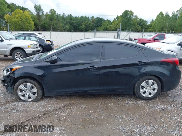 2016 Hyundai Elantra SE z VIN 5NPDH4AE6GH712831, wystawiony jako IAAI lot #40330106 z przebiegiem 186 539 mil mil oraz . Historia ofert i sprzedaży dostępna na DreamBid. Obrazek 14.