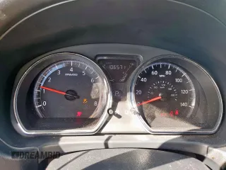2017 Nissan Versa SV z VIN 3N1CN7AP2HL857375, wystawiony jako Copart lot #57678945 z przebiegiem 106 571 mil mil oraz Szkoda całkowita • Salvage title. Historia ofert i sprzedaży dostępna na DreamBid. Obrazek 9.