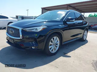 2019 Infiniti QX50 Essential z VIN 3PCAJ5M15KF112850, wystawiony jako IAAI lot #41978793 z przebiegiem 144 837 mil mil oraz . Historia ofert i sprzedaży dostępna na DreamBid. Obrazek 2.