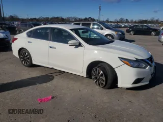 2018 Nissan Altima SV with VIN 1N4AL3AP3JC188303, listed as a Copart auction lot 45043785 with 162,027 mi miles and Salvage Title. Bid and sale history available at DreamBid. Image 4.