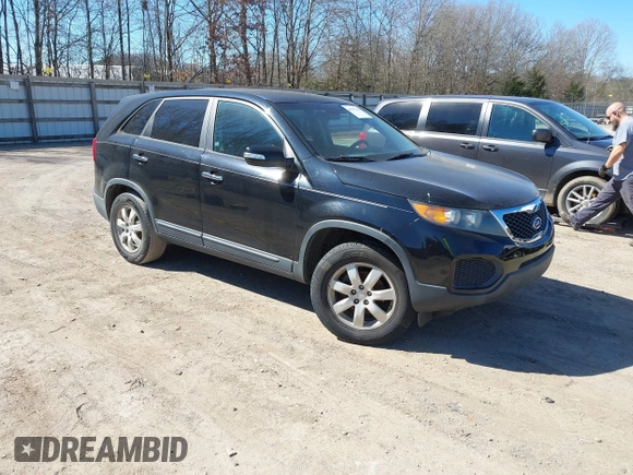 2011 Kia Sorento LX with VIN 5XYKT3A17BG012880, listed as a IAAI auction lot 41717232 with 196,571 mi miles. Bid and sale history available at carsss.com. Image 1.