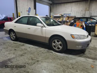 1999 Lexus ES 300 Luxury Sport Sdn with VIN JT8BF28G0X0233986, listed as a Copart auction lot 82440944 with 129,656 mi miles and Salvage Title. Bid and sale history available at carsss.com. Image 4.
