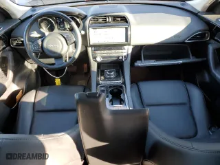 2020 Jaguar F-PACE 25t Premium with VIN SADCJ2FXXLA655019, listed as a Copart auction lot 83387044 with 59,975 mi miles and Salvage Title. Bid and sale history available at carsss.com. Image 8.