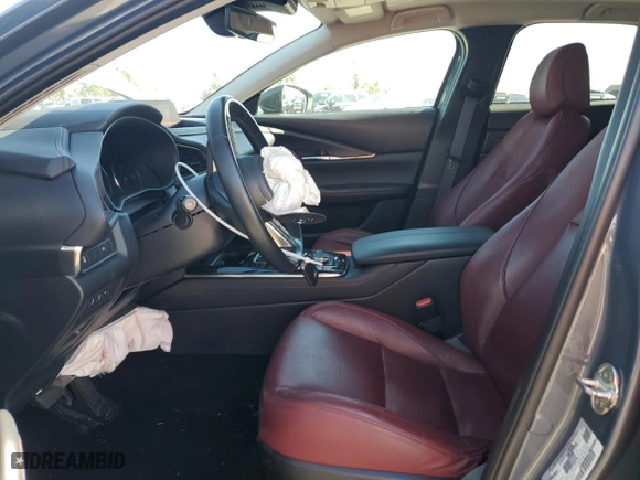 2022 Mazda CX-30 2.5 S Preferred Package with VIN 3MVDMBCL5NM421822, listed as a Copart auction lot 46178075 with 38,504 mi miles and Non Repairable. Bid and sale history available at carsss.com. Image 7.