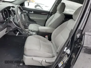 2013 Kia Sorento LX with VIN 5XYKT3A62DG346202, listed as a Copart auction lot 82705134 with 208,117 mi miles and Non repairable. Bid and sale history available at DreamBid. Image 7.
