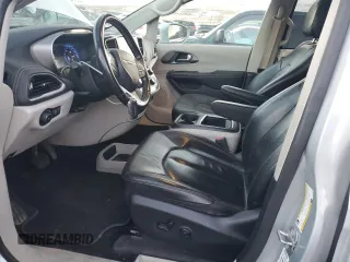 2022 Chrysler Pacifica Touring L z VIN 2C4RC3BG4NR184642, wystawiony jako Copart lot #85393494 z przebiegiem 137 326 mil mil oraz Tytuł czysty. Historia ofert i sprzedaży dostępna na DreamBid. Obrazek 7.
