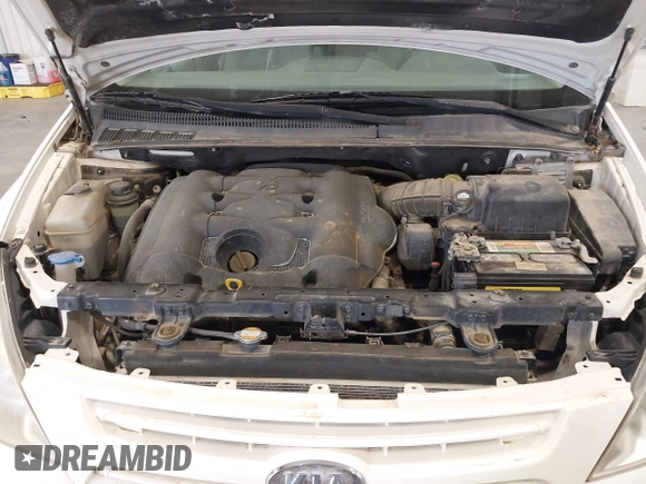 2008 Kia Sedona LX with VIN KNDMB233086197631, listed as a IAAI auction lot 42199325 with 134,130 mi miles and . Bid and sale history available at carsss.com. Image 10.