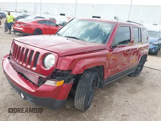 2016 Jeep Patriot Sport z VIN 1C4NJPBB4GD777312, wystawiony jako IAAI lot #41906384 z przebiegiem 154 751 mil mil oraz . Historia ofert i sprzedaży dostępna na DreamBid. Obrazek 19.