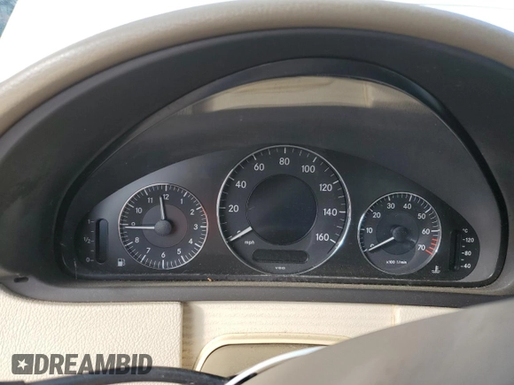 2008 Mercedes-Benz CLK 350 с VIN WDBTK56FX8F251132, выставлен на аукционе Copart как лот 87367514 с пробегом Не указан миль и Списание • Salvage title. История ставок и продаж доступна на DreamBid. Изображение 9.