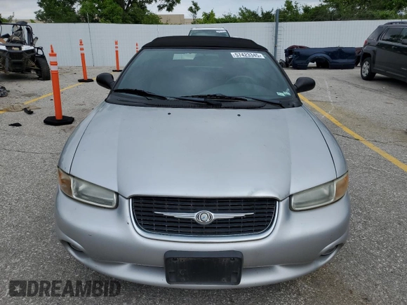 2000 Chrysler Sebring JXi z VIN 3C3EL55H7YT271942, wystawiony jako Copart lot #57423345 z przebiegiem 116 504 mil mil oraz Szkoda całkowita • Salvage title. Historia ofert i sprzedaży dostępna na DreamBid. Obrazek 5.